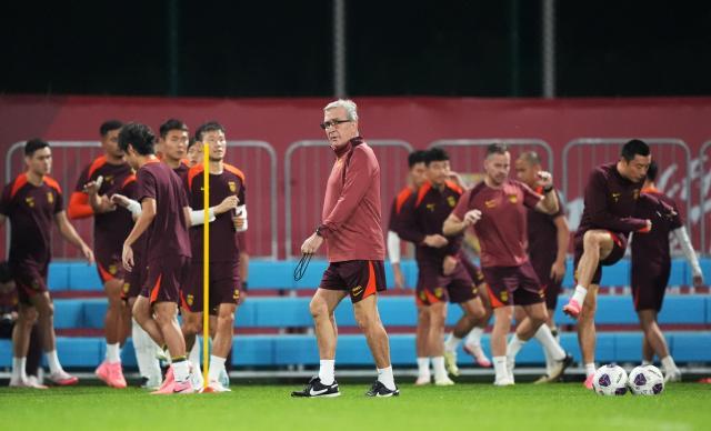 开云体育在线-对攻沙特？国脚心声：全力争胜！把比赛踢得更开放些