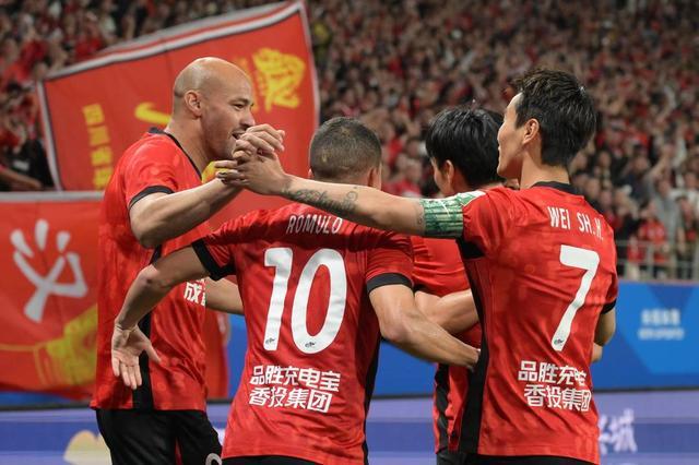 开云体育直播-成都蓉城如何炼成“不放弃”的韧性 ?韦世豪:今年比去年更有信心